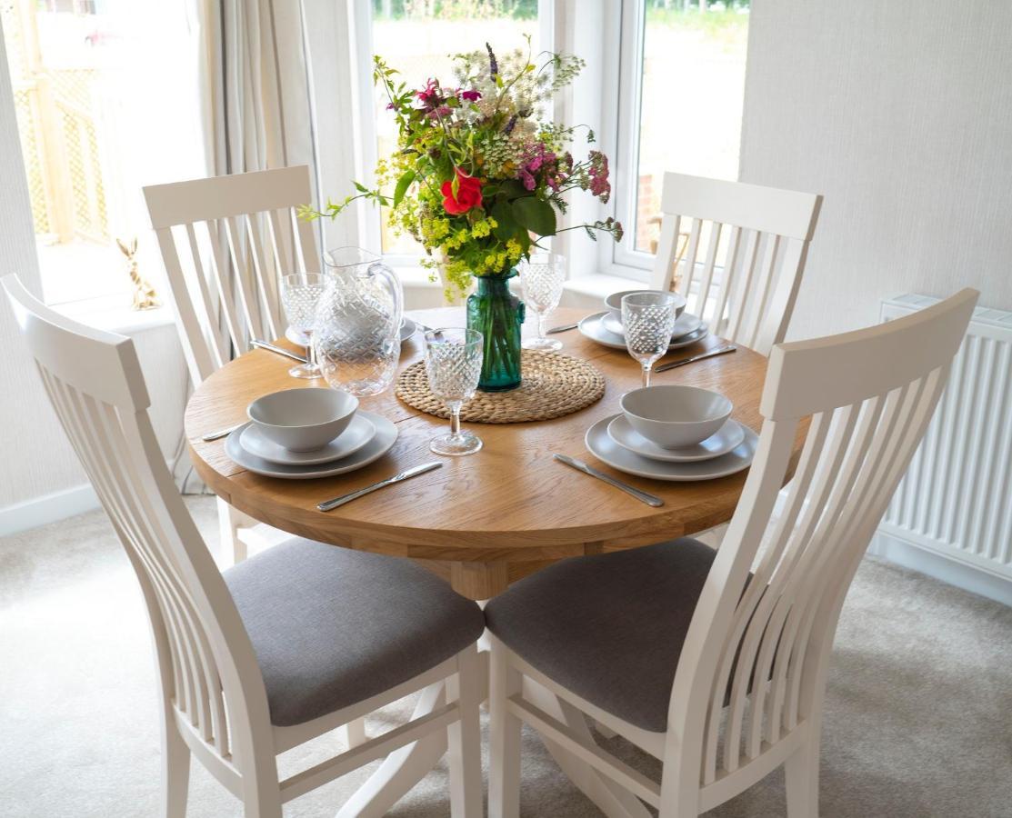 Hollicarrs Holiday Park - Hares Leap Riccall 外观 照片